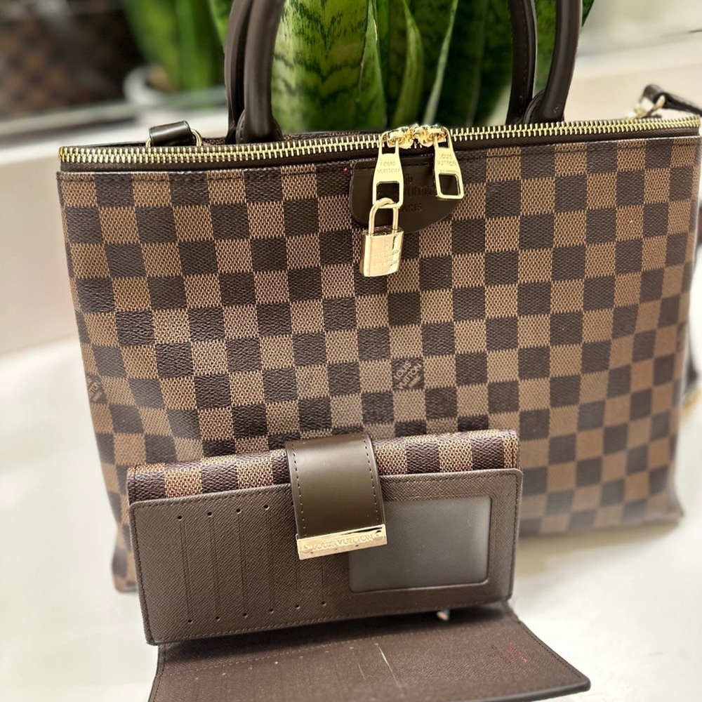 Brown Purse With Matching Wallet